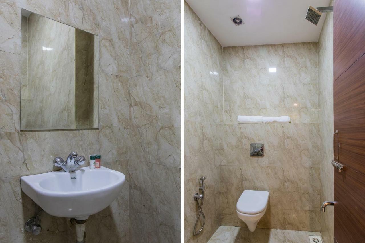 Oyo 17161 Hotel Mahalaxmi Ujjain Bagian luar foto